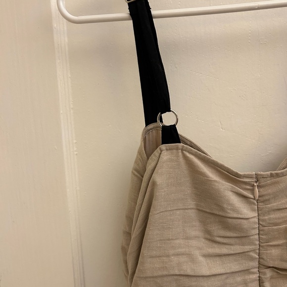 ATSU SIZE 8 BEIGE RUCHED TORSO STRAPPY LINEN MIDI DRESS. Worn once. - Picture 3 of 12